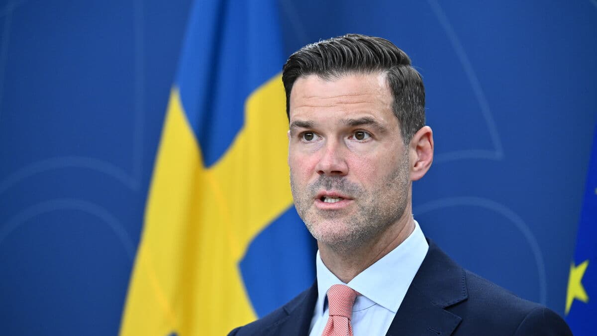 Sweden Lowers Wage Requirement for Labor Immigrants to 90% of Median