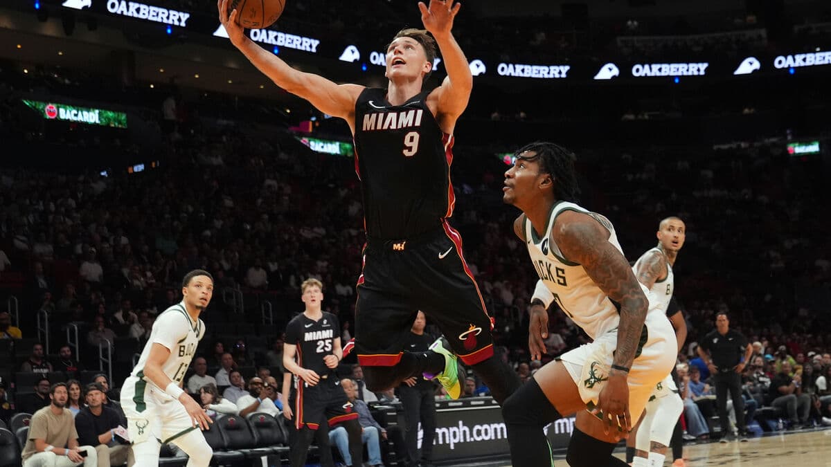 Larsson's Miami lost again to Charlotte, 136-106