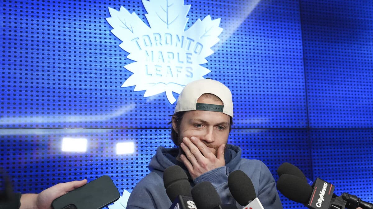 William Nylander apologizes after middle finger on TV, says it was not intended