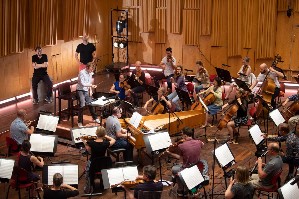 Audience Conducts Swedish Symphony Orchestra with AI at Baltic Sea Festival