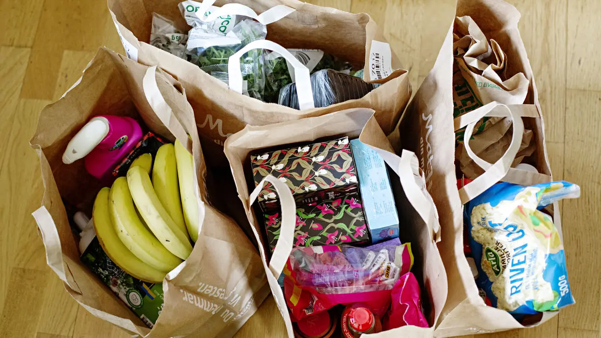 Cheating retailers are banned from food price monitoring