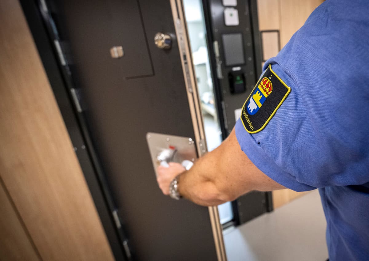 Inmates Use Sewer Pipes for Communication in Swedish Prisons