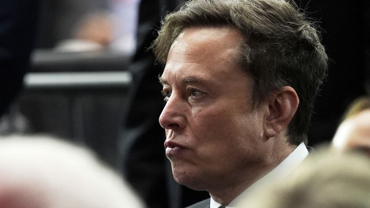 Musk Settles with Former Twitter Executives