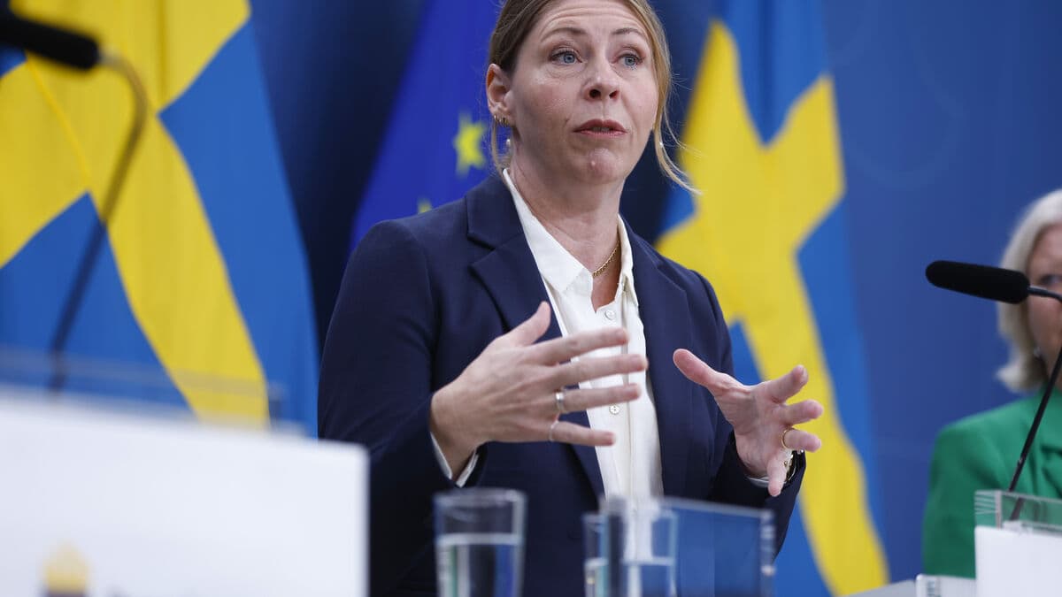 Ambulance Staff Protection Tools Underutilized, Says Health Minister