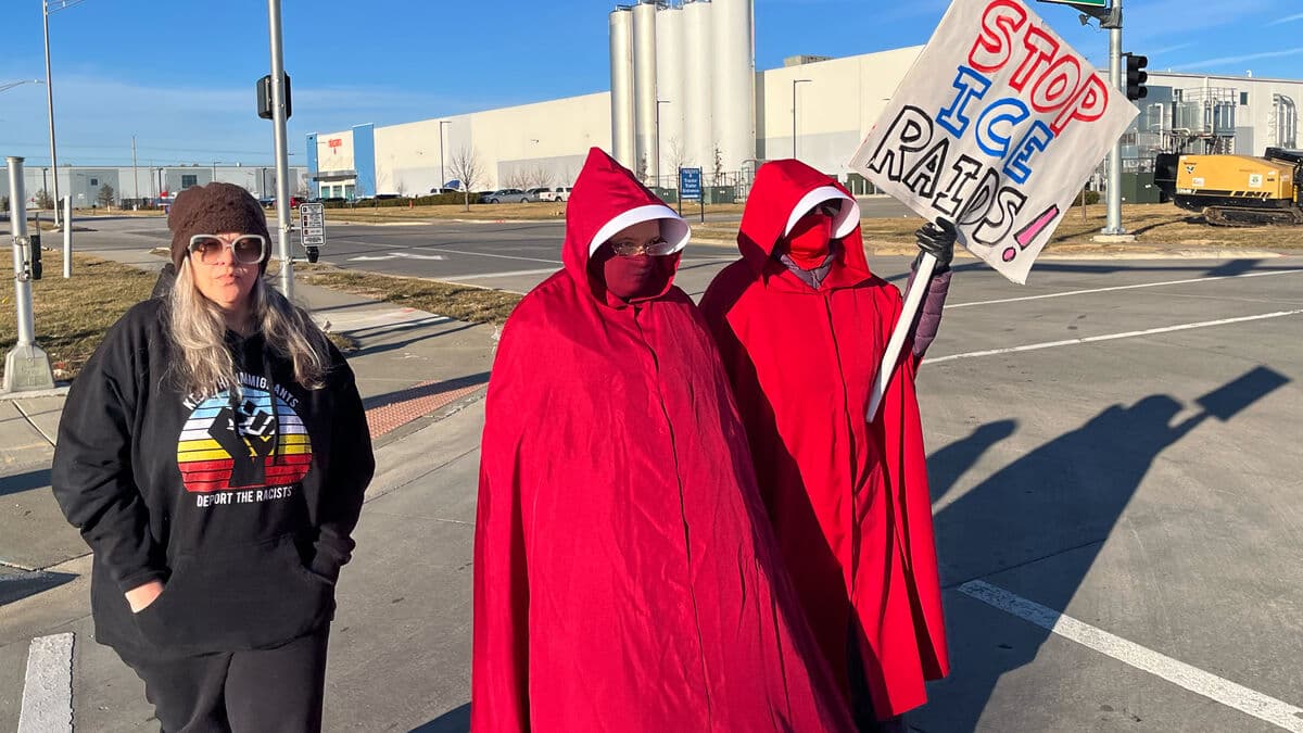 ICE wants to buy warehouses and industrial buildings for migrant detention in at least 23 U.S. cities