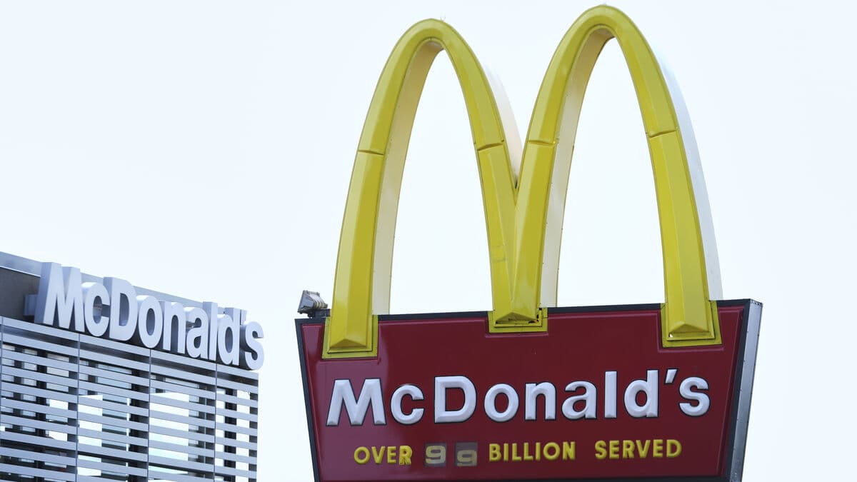 McDonald's global sales just over 1.2 trillion kronor last year