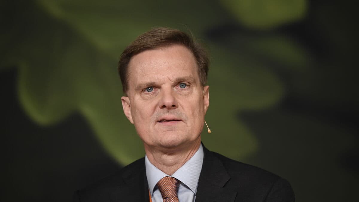Swedbank Reports Decreased Profit in Third Quarter