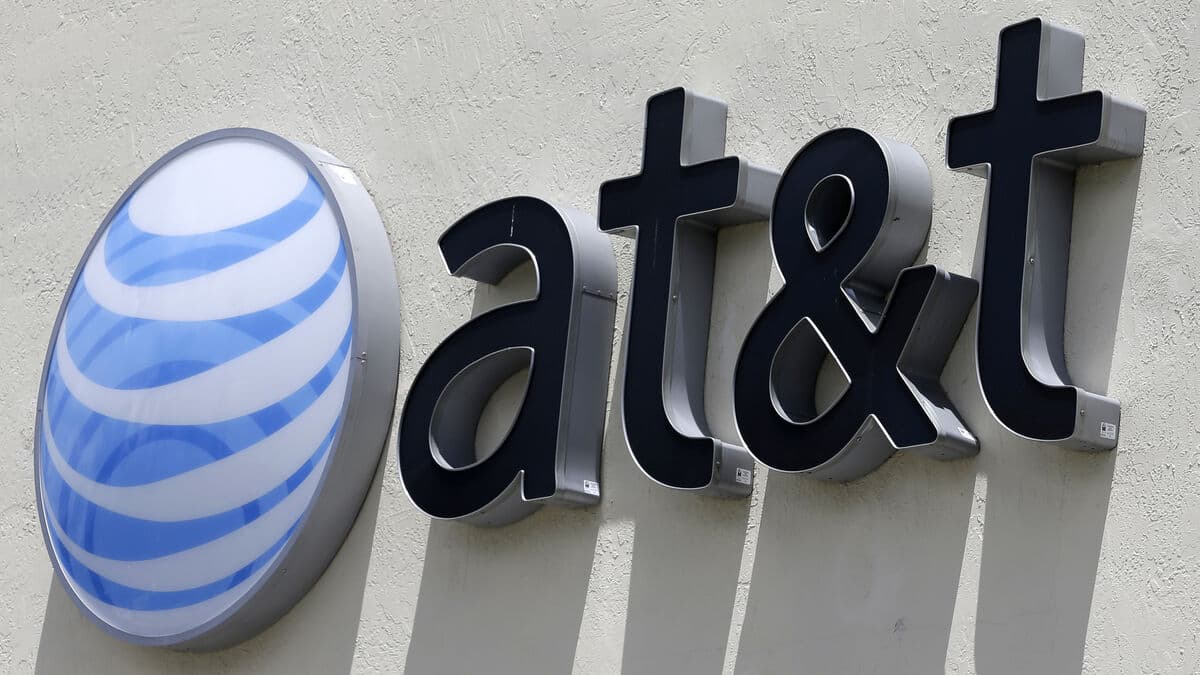 AT&T Sees 2.6% Profit Increase in Third Quarter