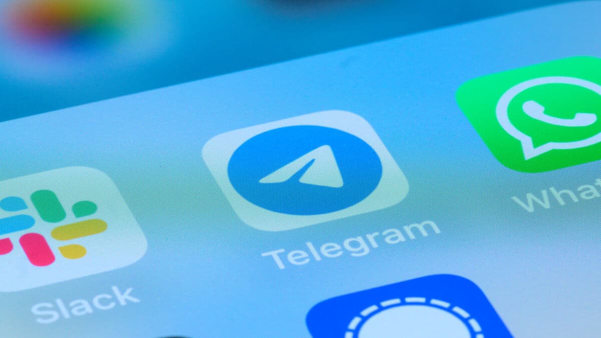 Russia restricts key messaging service Telegram