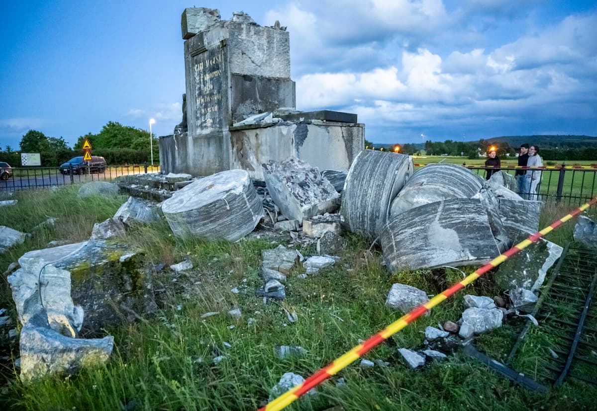 Lightning Destroys Historic Crown Prince Monument in Skåne