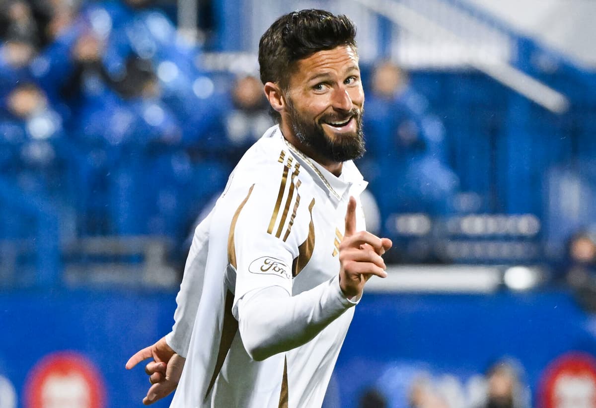 Giroud Returns to French League with Lille After LA Departure