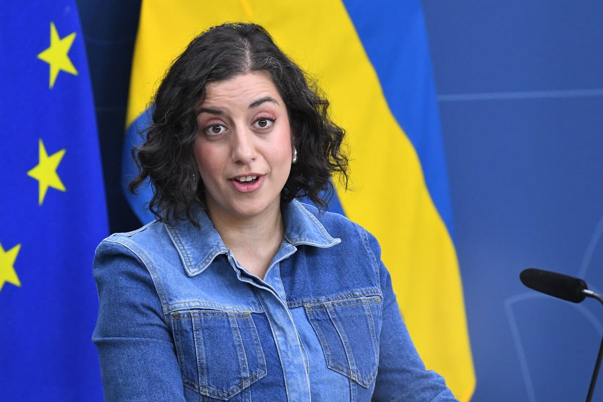 Minister Opposes Snus Ban for Teachers in Sweden