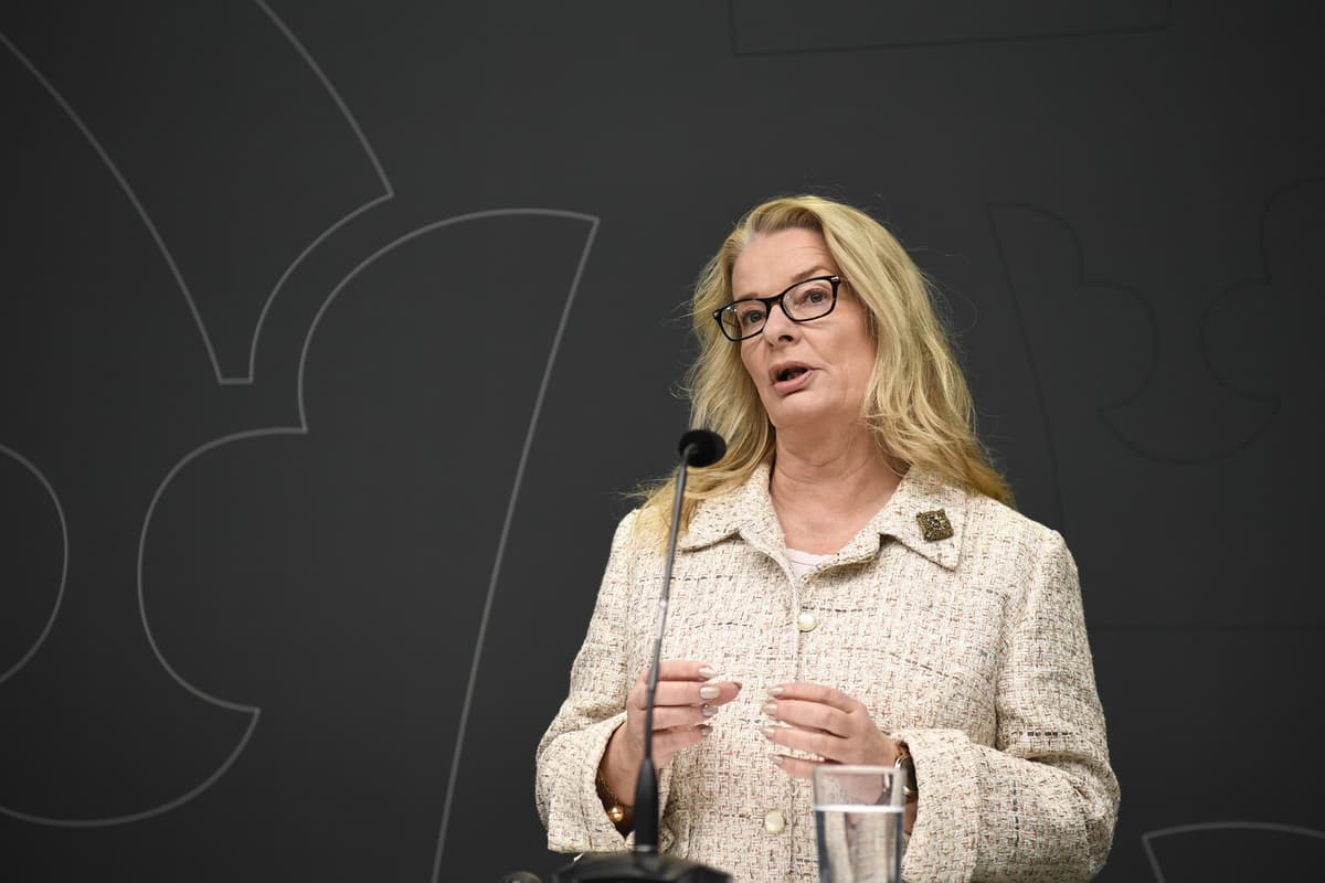 Swedish Education Minister Stands by Digital Tests Despite Setbacks