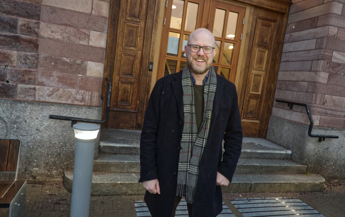 He makes the world less square