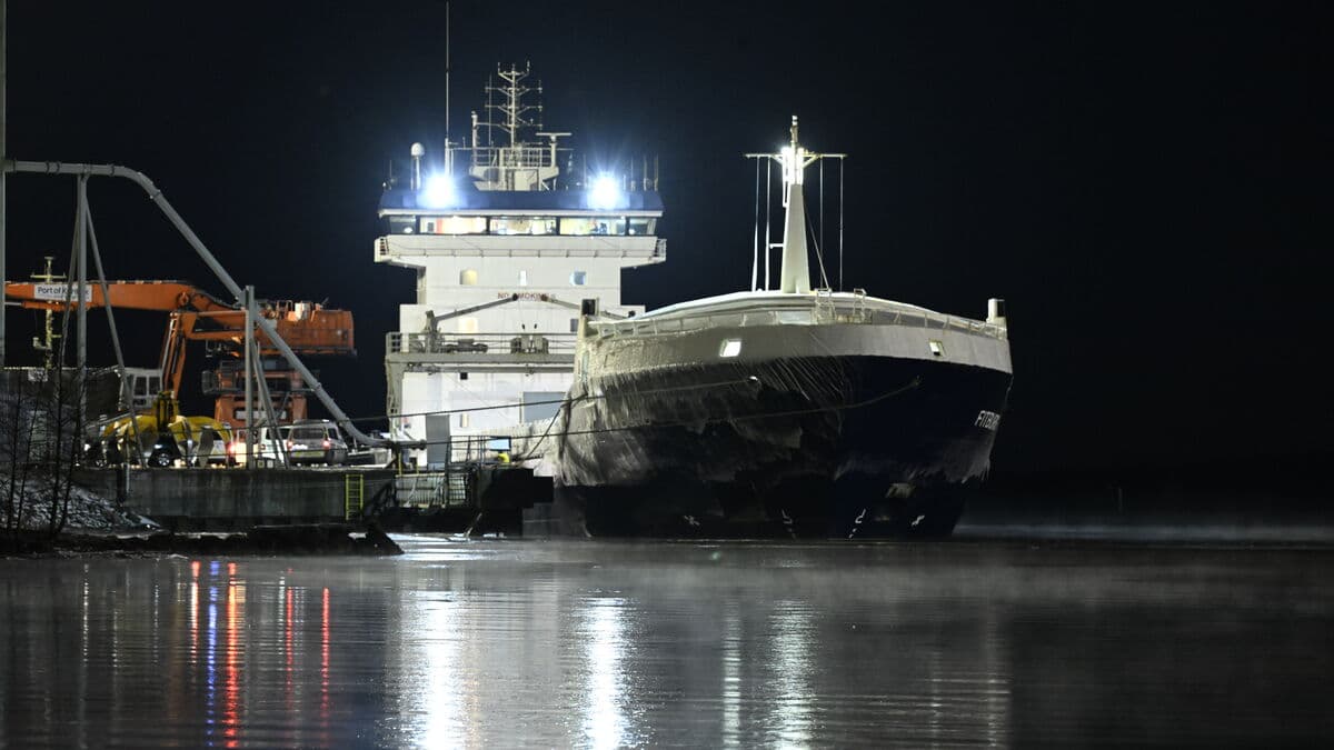 Two arrested on ship Fitburg suspected of causing cable break between Finland and Estonia