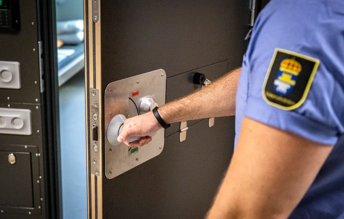 New Routine for Remand Prison Control after Lawyer Protest