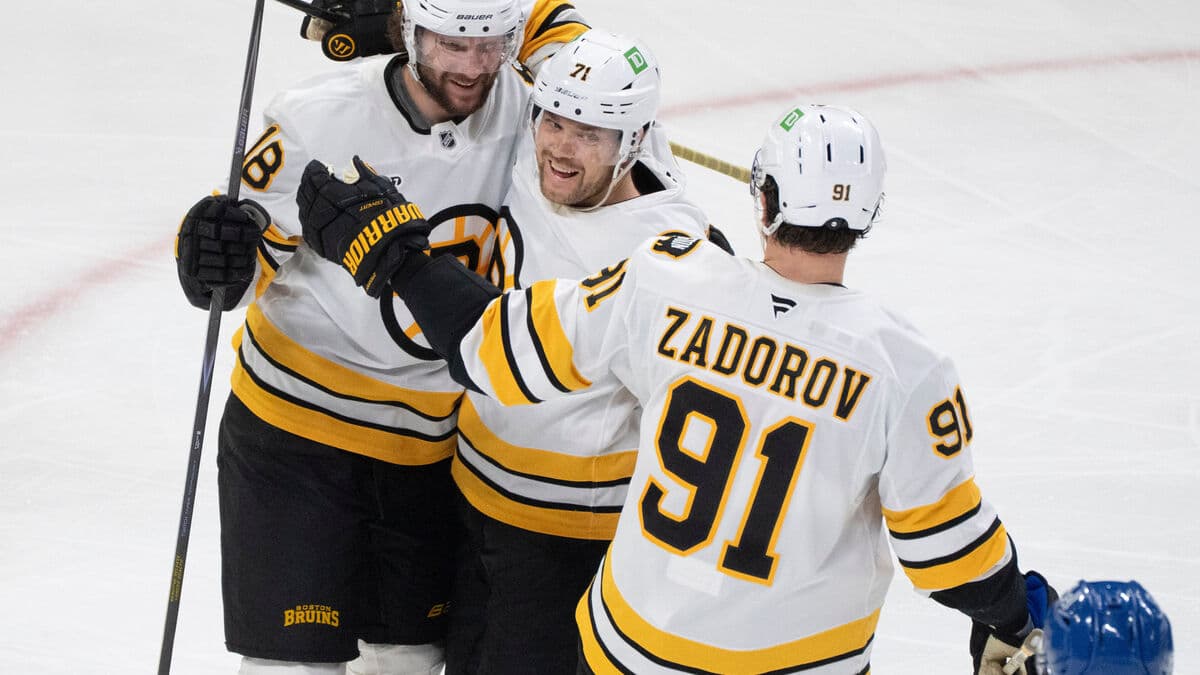Arvidsson scores in Boston's 6-1 victory over Winnipeg