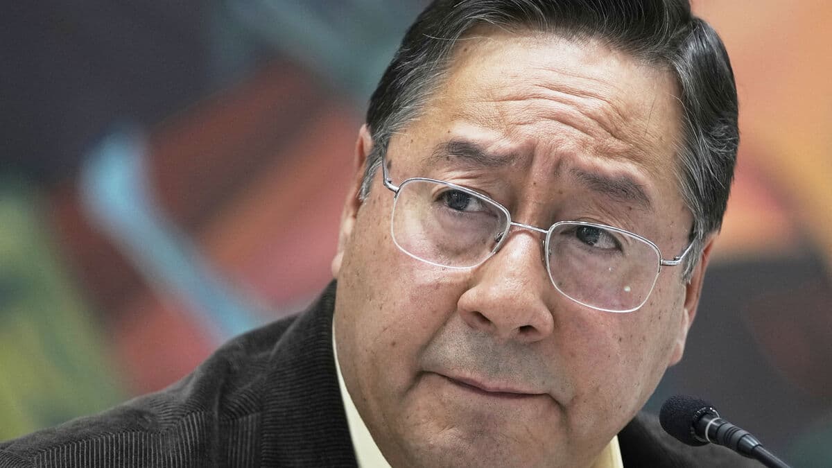 Ex-president arrested for corruption