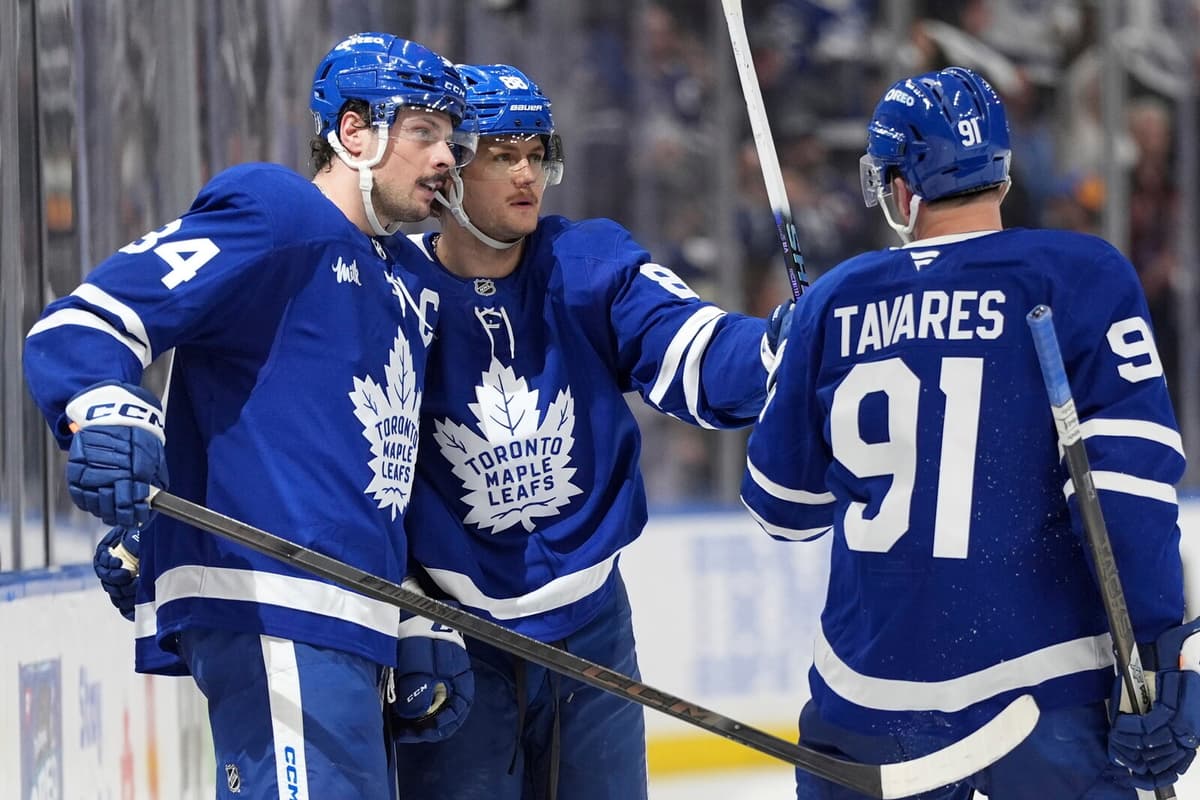 Swedes Shine in Toronto's 6-2 Rout of Ottawa