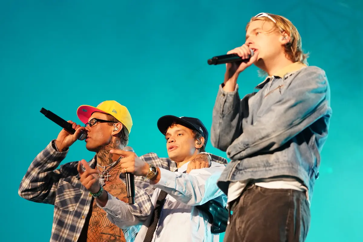 Hov1 Bids Emotional Farewell to Fans at Stockholm Concert