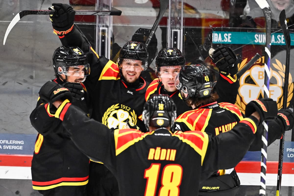 Ölund's Hat-Trick Powers Brynäs to 2-0 Lead in SM Semifinals