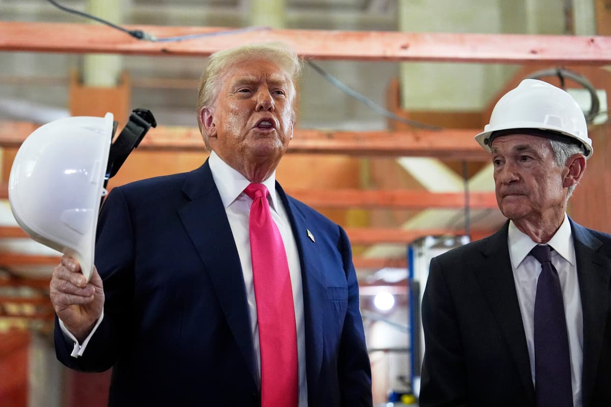 Trump Criticizes Fed Chief Powell Again on Social Media