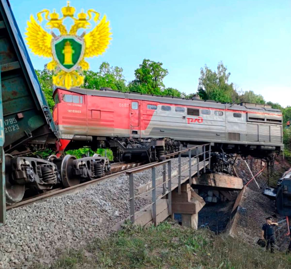 Multiple Fatalities in Russia After Two Bridge Collapses Near Ukraine Border