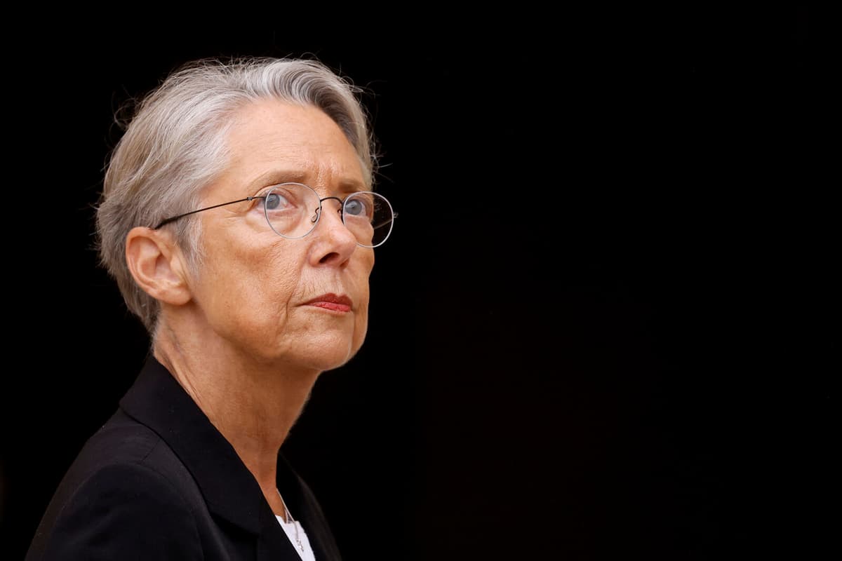 French Ministers Face Legal Action Over Healthcare Staff Suicides