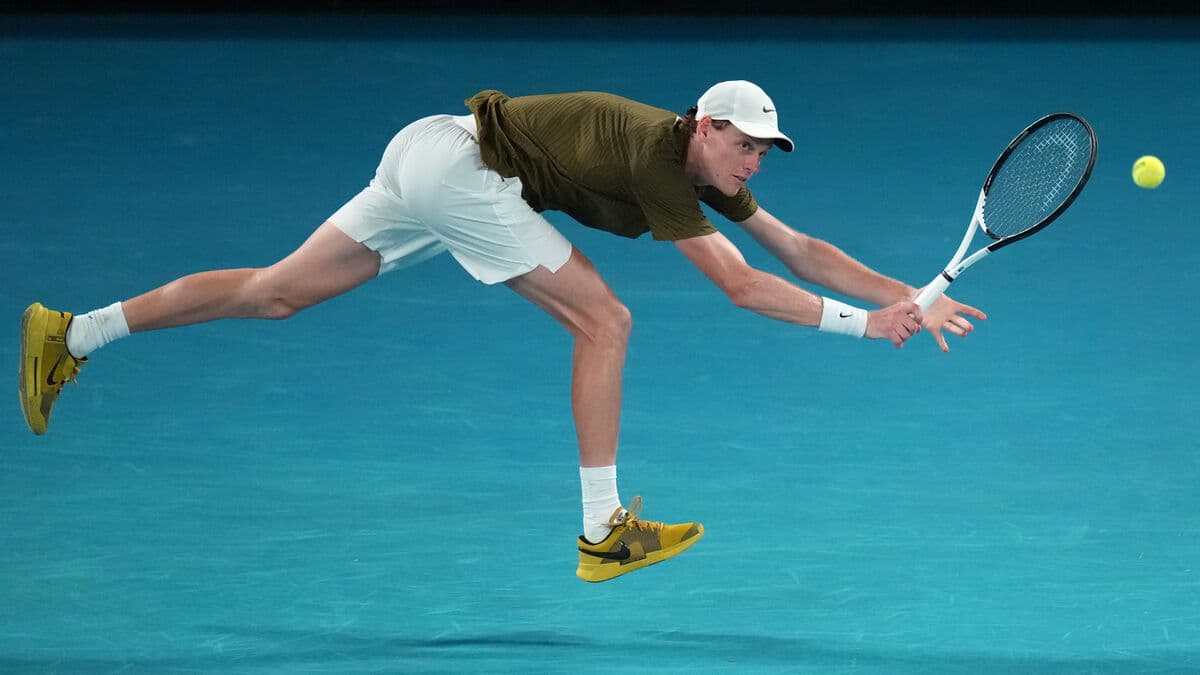 Sinner returns to the tennis court as a winner in Doha