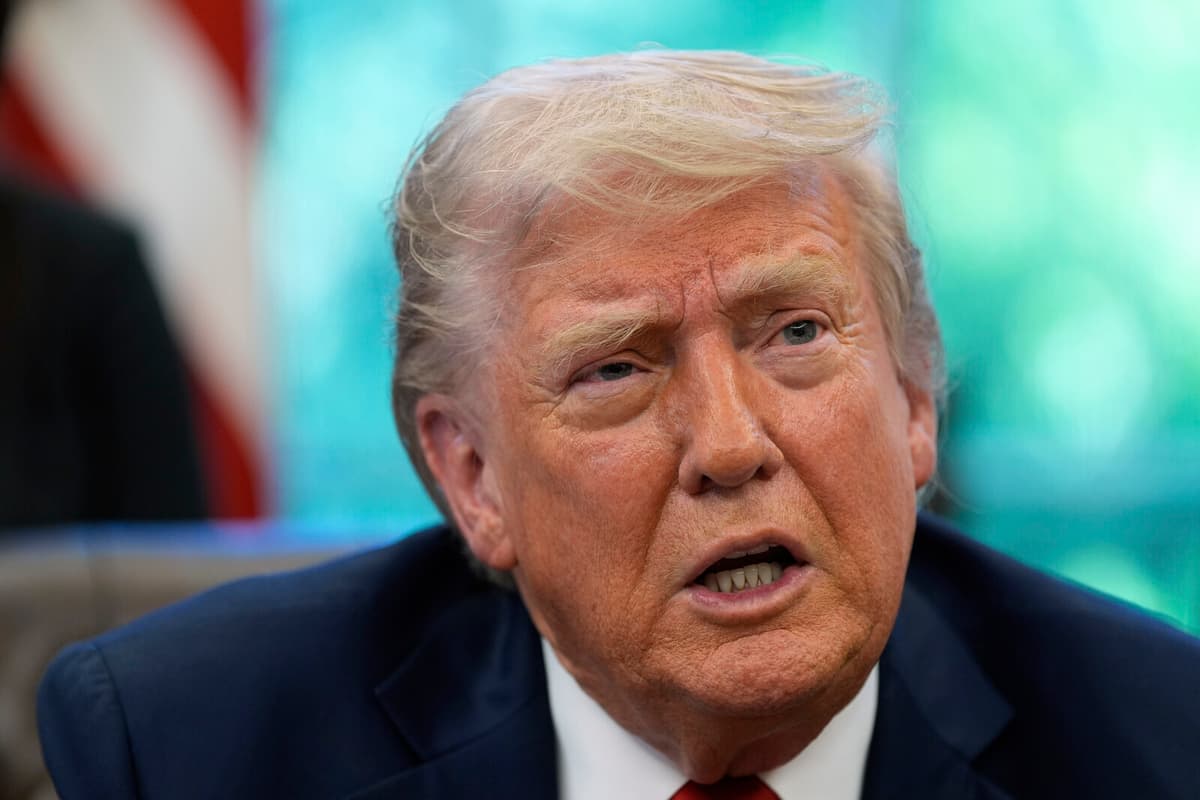 Trump Defends Tariffs on China, Says Beijing Will Bear the Cost