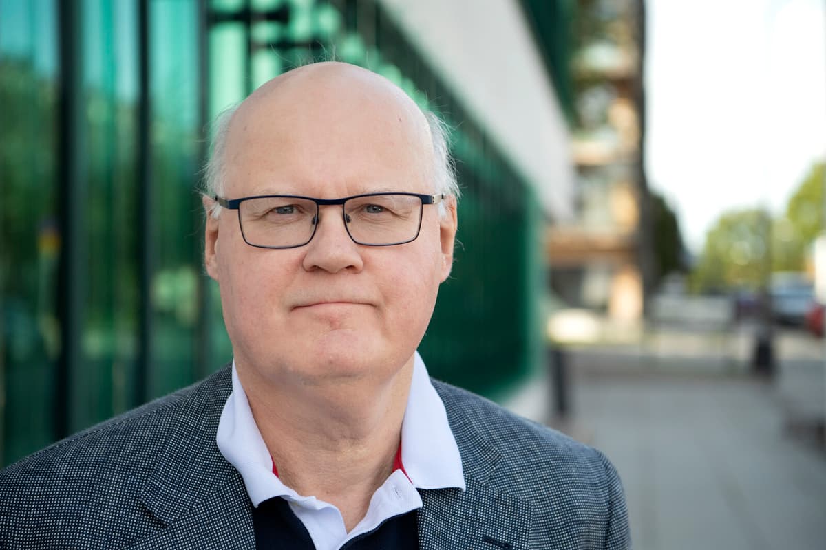 Experts: Trump's Impeachment Unlikely Despite Iran Tensions