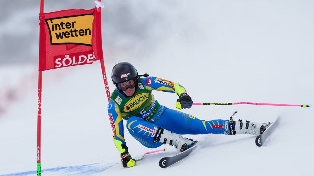 Sara Hector Finishes Ninth in Sölden Giant Slalom as Julia Scheib Wins