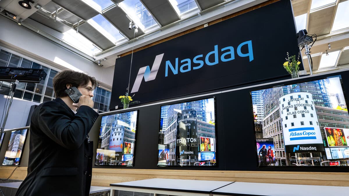 Stockholm Stock Exchange Surges in Late Trading Session