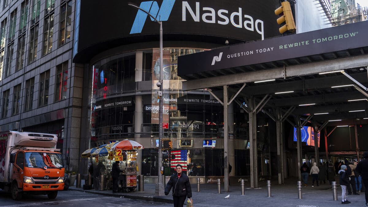 Slight upside on Wall Street