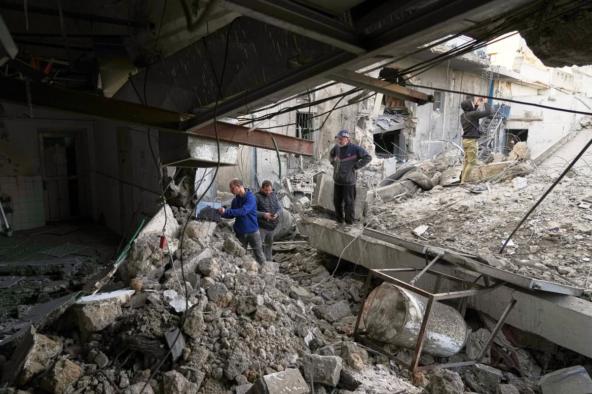 Israeli Airstrikes in Gaza Result in Civilian Casualties