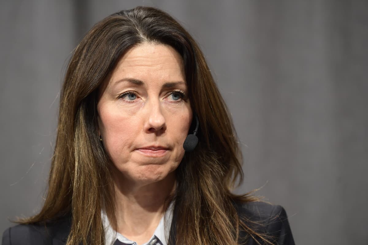 Central Bank Deputy Warns of Financial Flow Risks in Interest Rate Decisions