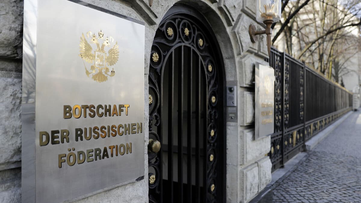 Germany: Will respond to Russian hybrid attacks