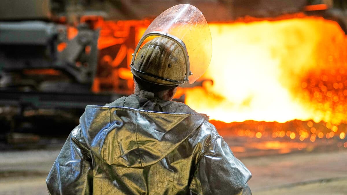 German industrial recovery lifts eurozone activity