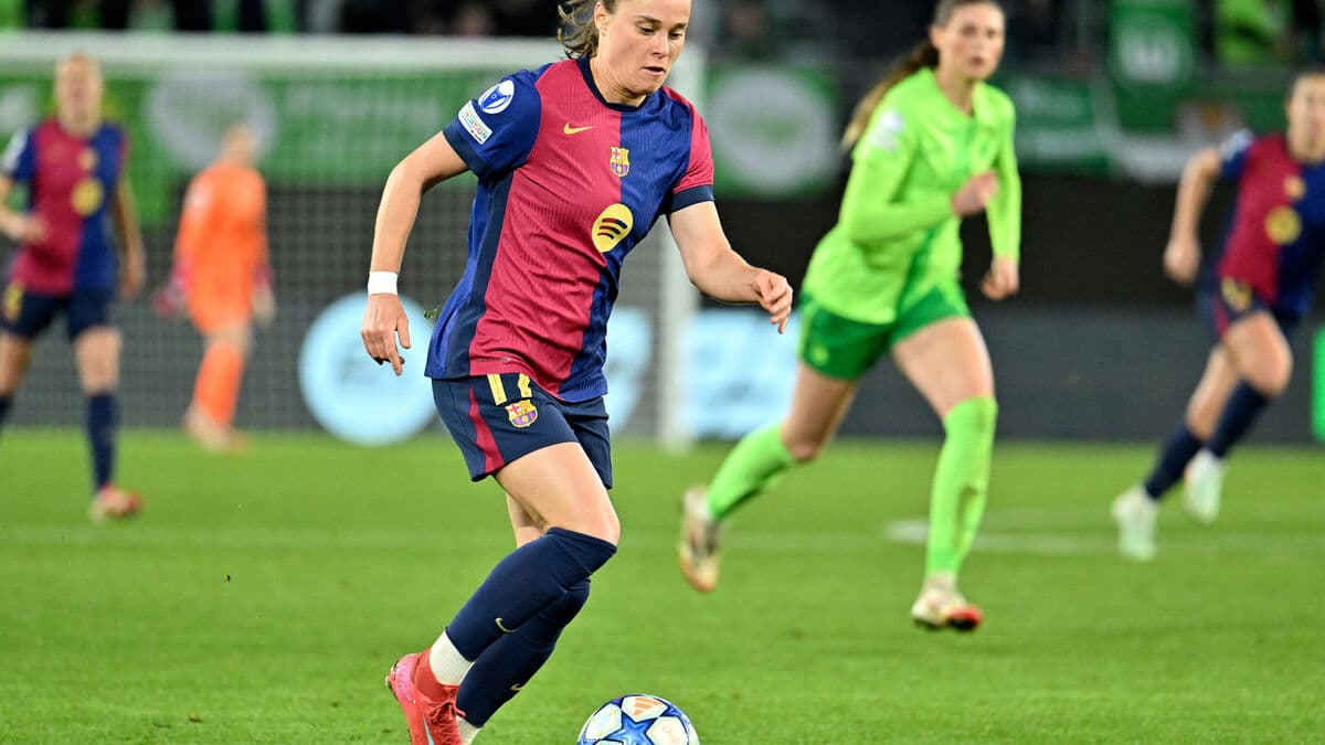 Barcelona's Ewa Pajor Suffers Suspected Knee Injury in Atlético Win