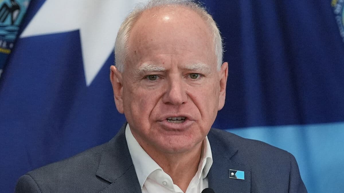 Minnesota governor: federal immigration police to end operations in days