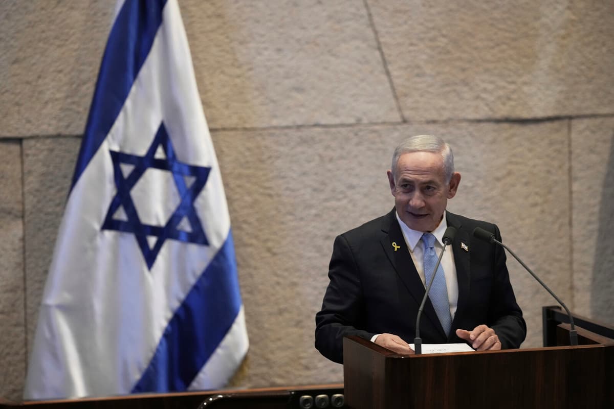 Netanyahu Urges Israelis to Stay Indoors Amid Iran Tensions