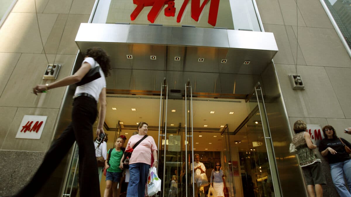 H&M closes stores in New York