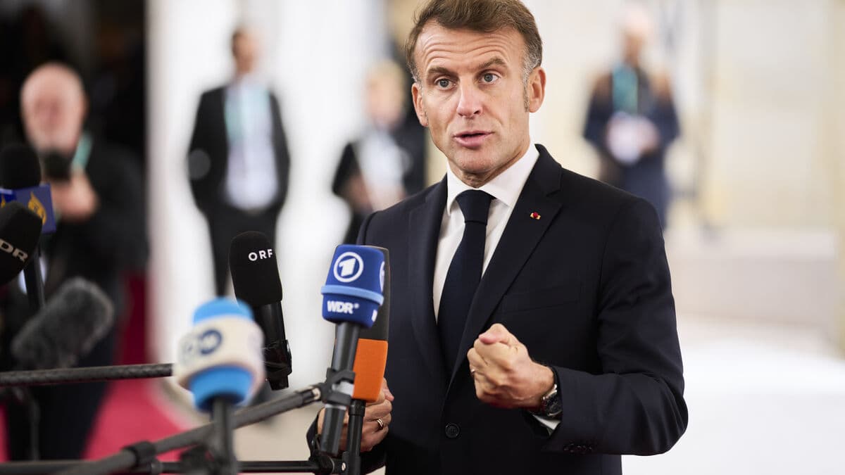 Macron to Appoint New French Prime Minister Within Two Days