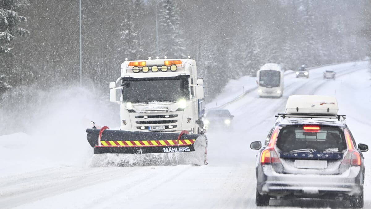 Snow chaos in the south and freezing cold in the north in Sweden