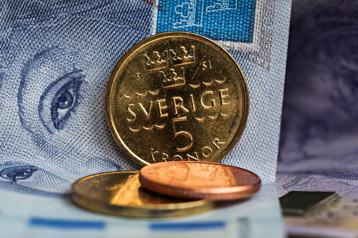 Swedish Households Shift from Borrowing to Diverse Savings Strategies
