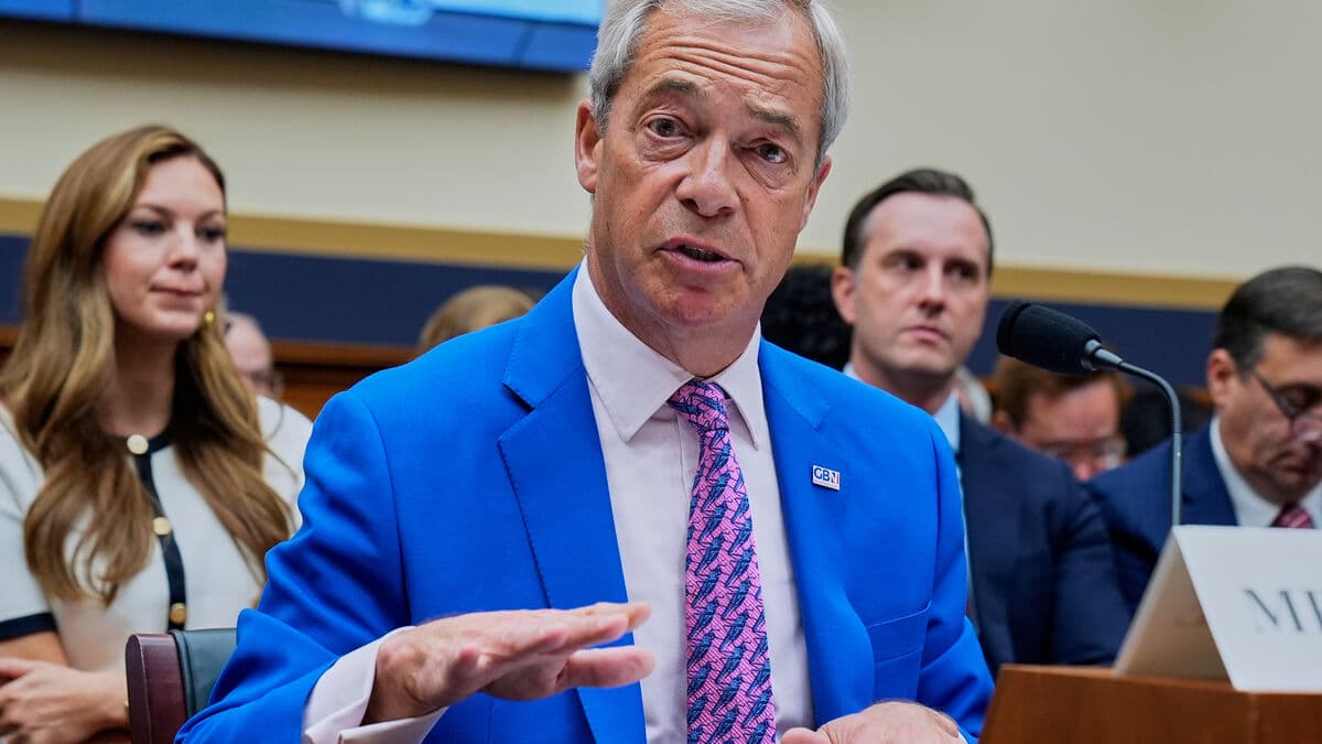 Schoolmates demand apology from Farage