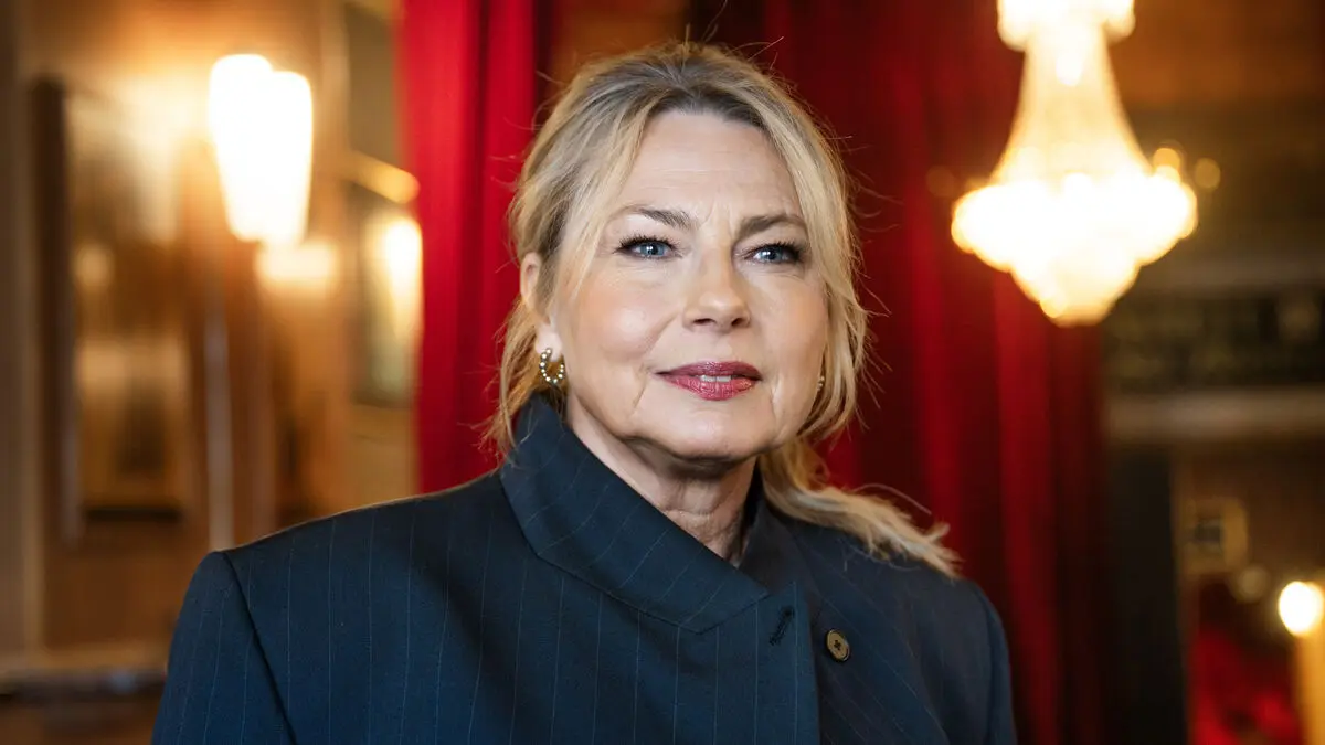 Helena Bergström postpones solo performance Actor of the Century - Who Does She Think She Is?