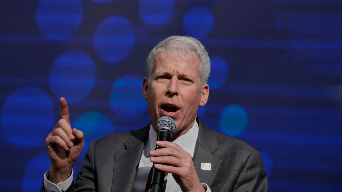 US to control sale of Venezuelan oil indefinitely, Energy Secretary says