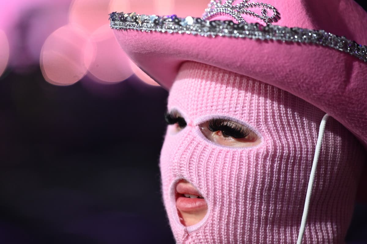 Hotel Årjäng Cancels New Fröken Snusk Concert Over Authenticity Concerns