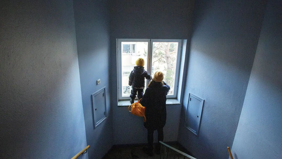 Poor single people struggle to eat enough